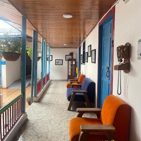 Hostal Maderos Santa Rosa De Cabal Dış mekan fotoğraf