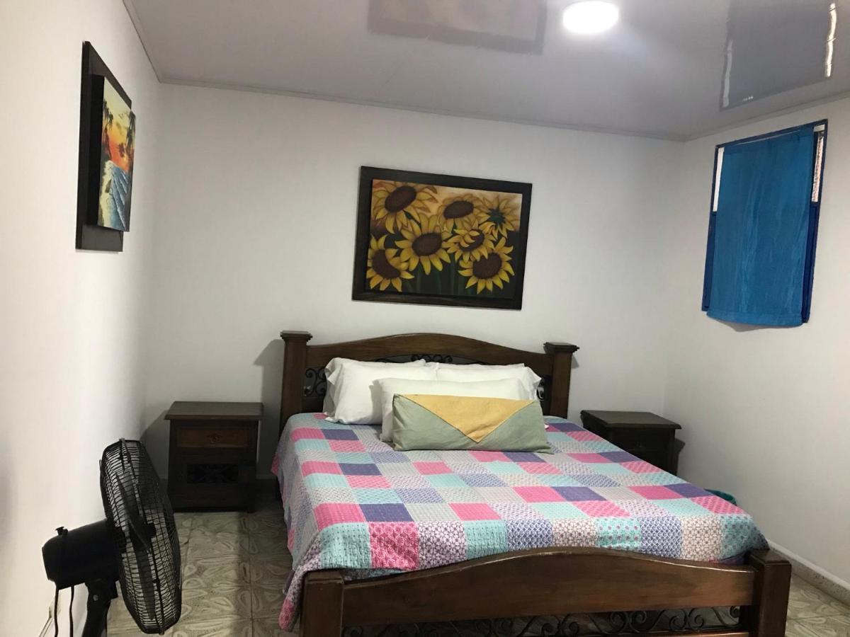 Hostal Maderos Santa Rosa De Cabal Dış mekan fotoğraf